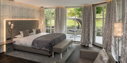 Golfurlaub - Sonnenterrasse - Schwarzwald - Neue Adler Suite mit großer Terrasse zum Privatpark des Hotels. - Parkhotel Adler 