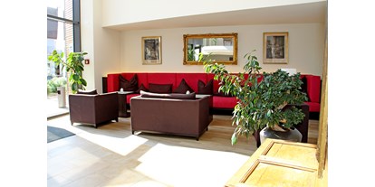 Golfurlaub - Klimaanlage - Bayern - Sitzgelegenheit Lobby - Hotel Schloss Reichmannsdorf 