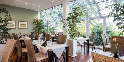 Golfurlaub - Wellnessbereich - Bayern - Wintergarten im Restaurant - AktiVital Hotel 