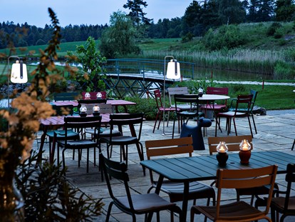 Golfurlaub - Sauna - Terrasse des Restaurant ©Inge Prader - Golfresort Haugschlag