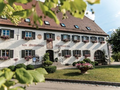 Golfurlaub - Wellnessbereich - Bayern - Aussenansicht historisch - Gutshofhotel Winkler Bräu