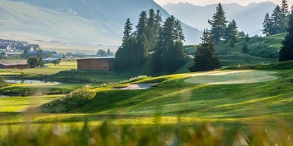 Golfurlaub - Clubhaus - Schweiz - Golfclub Zuoz-Madulain - Cresta Palace Hotel