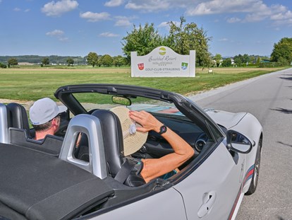 Golfurlaub - Golfkurse vom Hotel organisiert - Ostbayern - Herzlich Willkommen am Bachhof Resort  - Bachhof Resort Straubing - Hotel und Apartments