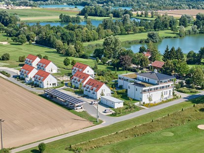 Golfurlaub - Golftrolley-Raum - Bayern - Anlage von oben - Bachhof Resort Straubing - Hotel und Apartments