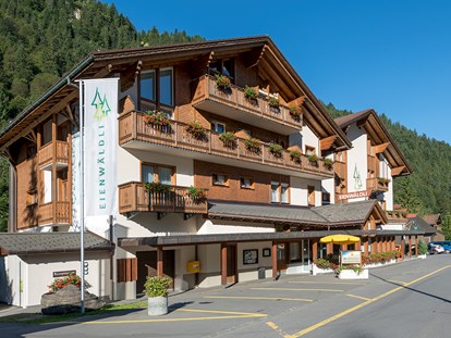 Golfurlaub - Wäschetrockner - Aussenansicht Hotel Eienwäldli - Alpenresort Eienwäldli Engelberg