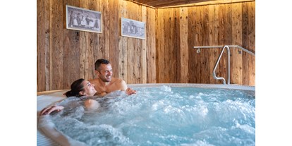 Golfurlaub - Sauna - Mirabell Dolomites Hotel-Olang-Suedtirol-whirlpool - MIRABELL DOLOMITES HOTEL . LUXURY . AYURVEDA & SPA 