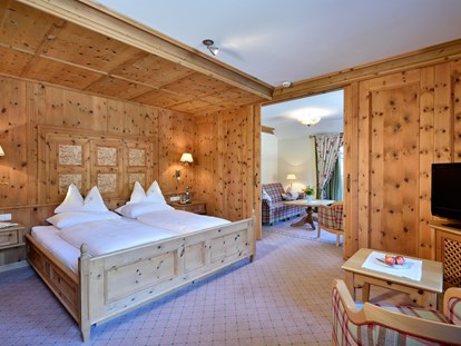 Golfurlaub - Hotelbar - Tirol - Hotel Post Lermoos