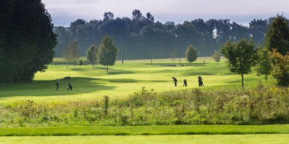 Golfurlaub - Handtuchservice - Bäderdreieck - Porsche Golf Course
Direkt am Gutshof Penning - Gutshof Penning