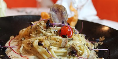 Golfurlaub - barrierefrei - Ostbayern - Spaghetti an leichter Parmesansauce
mit frischem Trüffel - Gutshof Penning