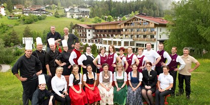 Golfurlaub - Hotel-Schwerpunkt: Golf & Hund - Tirol - Familie Heidkamp & die vielen fleißigen Hände im Inntalerhof-Team - Inntalerhof - DAS Panoramahotel