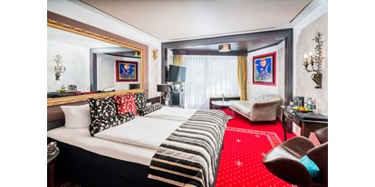 Golfurlaub - Whirlpool - Bayern - Doppelzimmer Deluxe - Golf- & Alpin Wellness Resort Hotel Ludwig Royal