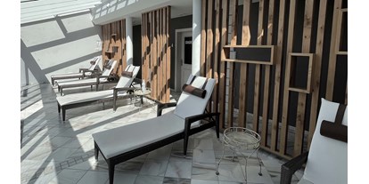 Golfurlaub - Sauna - Hotel Almesberger****s Liegebereich - Hotel Almesberger****s