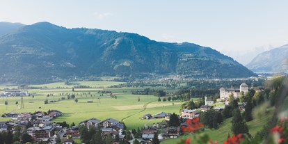 Golfurlaub - Bademantel - Pinzgau - Blick auf die Burg Kaprun - Hotel Sonnblick