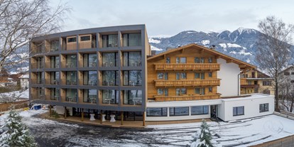 Golfurlaub - Umgebungsschwerpunkt: Berg - Tirol - KOSIS Aussenansicht - KOSIS Sports Lifestyle Hotel