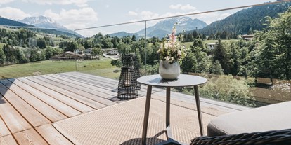 Golfurlaub - Sonnenterrasse - Tiroler Unterland - VAYA Fieberbrunn Superior Zimmer premium view - VAYA Fieberbrunn