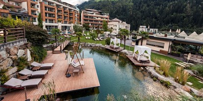 Golfurlaub - Badewanne - Italien - Quellenhof Luxury Resort Passeier