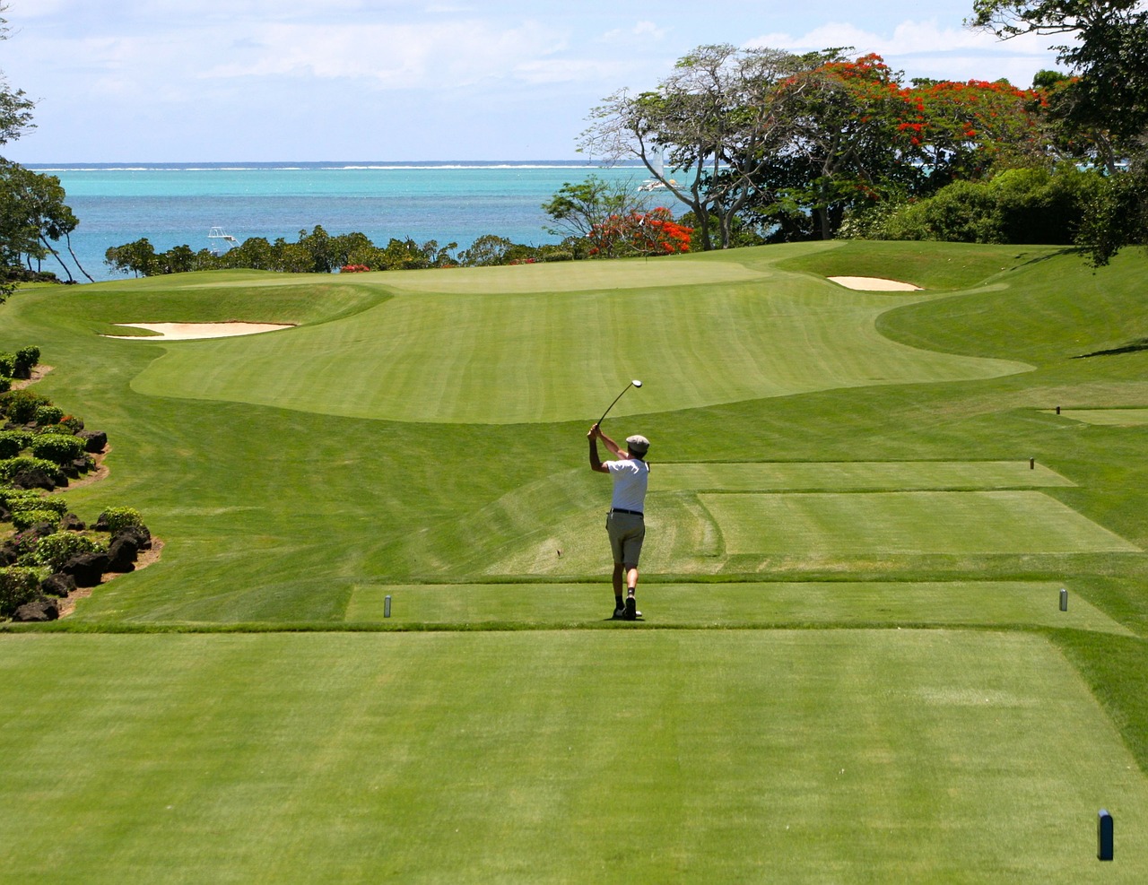 Pflegemaßnahmen: Der perfekte Rasen zum Golfen - golfhotels.info