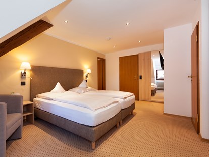 Golfurlaub - Zimmersafe - Doppelzimmer Stammhaus - Romantik Hotel Johanniter-Kreuz