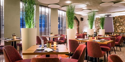 Golfurlaub - Hotel-Schwerpunkt: Golf & Kulinarik - Zaisenhausen - Kaminrestaurant - Hotel Vorfelder