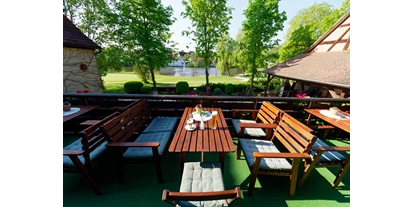Golfurlaub - Golfanlage: 18-Loch - Stein bei Nürnberg - Golfclub Terrasse - Hotel Schloss Reichmannsdorf 