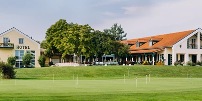 Golfurlaub - nächster Golfplatz - Massing (Landkreis Rottal-Inn) - Ansicht auf den Gutshof Sagmühle - Gutshof Sagmühle