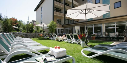 Golfurlaub - Abendmenü: à la carte - Tittling - Liegewiese - Wunsch Hotel Mürz - Natural Health & Spa