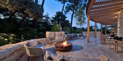 Golfurlaub - Abendmenü: Buffet - Venetien - Gold Bar outdoor - Esplanade Tergesteo - Luxury Retreat