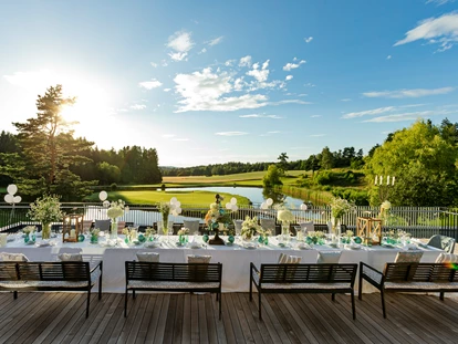 Golfurlaub - Hotel-Schwerpunkt: Golf & Wellness - Niederösterreich - Terrasse oben für Veranstaltungen ©Inge Prader - Golfresort Haugschlag