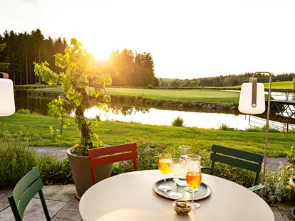 Golfurlaub - Dampfbad - Niederösterreich - Terrasse des Restaurant ©Inge Prader - Golfresort Haugschlag
