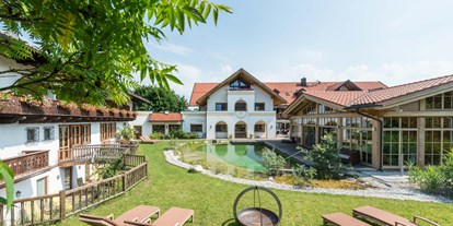 Golfurlaub - Pools: Schwimmteich - Oberbayern - Posthotel Hofherr