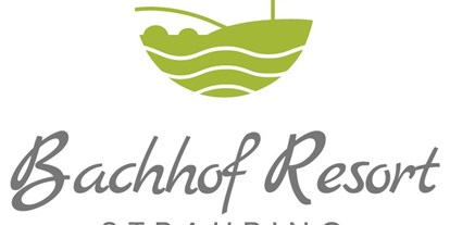 Golfurlaub - Terrasse - Logo - Bachhof Resort Straubing - Hotel und Apartments