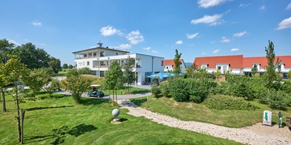 Golfurlaub - Bad und WC getrennt - Hotel und 5* Ferienhaus Apartments - Bachhof Resort Straubing - Hotel und Apartments