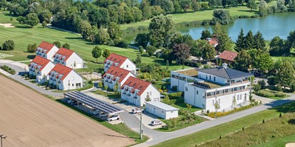 Golfurlaub - Autovermietung - Anlage von oben - Bachhof Resort Straubing - Hotel und Apartments