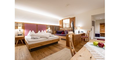 Golfurlaub - Bad und WC getrennt - Trentino-Südtirol - Mirabell Dolomites-Olang-Suedtirol-zimmer - MIRABELL DOLOMITES HOTEL . LUXURY . AYURVEDA & SPA 