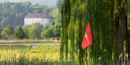 Golfurlaub - Bademantel - Maria Taferl - Golfplatz Schloss Ernegg von Rainer Mirau - Schloss Ernegg