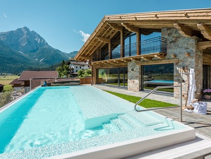 Golfurlaub - Pools: Außenpool beheizt - Seefeld in Tirol - Hotel Post Lermoos