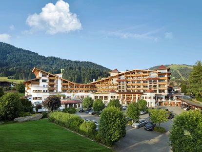 Golfurlaub - Golf-Kurs für Kinder - Kirchberg in Tirol - Außenansicht  - Sporthotel Ellmau