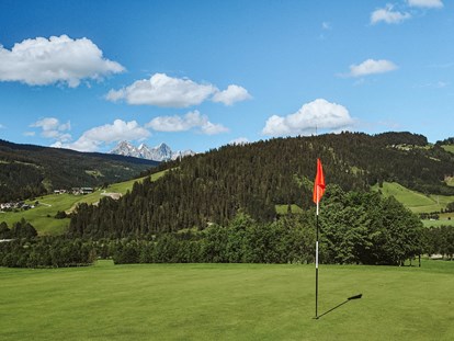 Golfurlaub - Verpflegung: Frühstück - Hotel direkt an der 27-Loch Golfanlage in Radstadt - Gut Weissenhof ****S