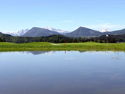 Golfurlaub - Golf-Schläger Verleih - Strub - Traumblick vom Golfplatz mit
Alpenpanorama. - Römergolflodge