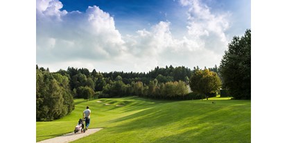 Golfurlaub - Pools: Außenpool beheizt - Thyrnau - St. Wolfgang Golfplatz Uttlau - Hartls Parkhotel Bad Griesbach