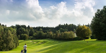 Golfurlaub - Verpflegung: Frühstück - Thyrnau - Uttlau Golf Course
ca. 10 Minuten entfernt, hügelig, anspruchsvoll - Gutshof Penning