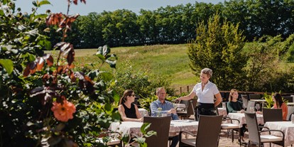 Golfurlaub - Abendmenü: à la carte - Wetzelsdorf (Poysdorf) - Hotel-Restaurant-Terrasse - Hotel Neustifter
