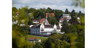 Golfurlaub - Kühlschrank - Heimsheim - Mitten in einer Parkanlage in einer Halbhöhenlage liegt das Hotel Magnetberg Baden-Baden - Hotel Magnetberg Baden-Baden