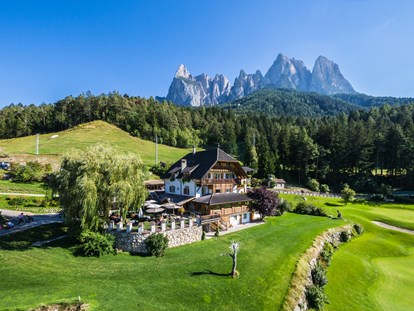 Golfurlaub - Abendmenü: 3 bis 5 Gänge - Trentino-Südtirol - Direkt am Golfplatz! - Golfhotel Sonne