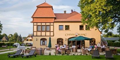 Golfurlaub - Terrasse - Goldenstädt - Restaurant Cheval-Blanc - Schlosshotel Wendorf & Resort MV19412
