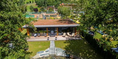 Golfurlaub - Pools: Außenpool beheizt - Trabenig (Techelsberg am Wörther See) - Saunahaus "Seekino" Adults only- Außenansicht - Familien-Sportresort Brennseehof