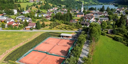 Golfurlaub - Kühlschrank - Tarvisio - eigene Tennisarena mit Clubhaus - Familien-Sportresort Brennseehof