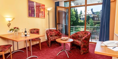 Golfurlaub - Preisniveau: günstig - PLZ 08645 (Deutschland) - Zimmer Südseite - Hotel Am Kurhaus