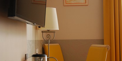 Golfurlaub - Hotel-Schwerpunkt: Golf & Romantik - Niederösterreich - Komfort Zimmer - Arbeitsbereich - Winzerhotel**** Gumpoldskirchen