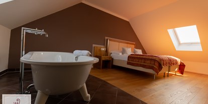 Golfurlaub - Kühlschrank - Kottingbrunn - Suite Royal mit freistehender Badewanne - Winzerhotel**** Gumpoldskirchen